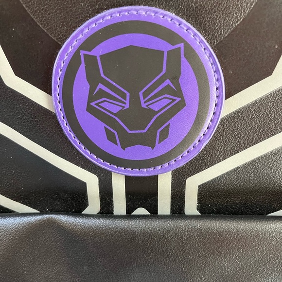 Marvel Bioworld Black Panther 'Wakanda Forever' 12 inch Mini Backpack - Picture 2 of 6